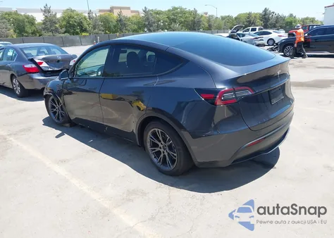 2024 Tesla Model Y Long Range Dual Motor All-Wheel Drive from USA, damaged, VIN 7SAYGDEE3RF114196